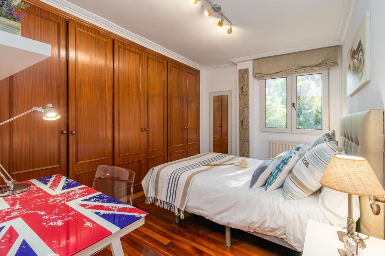 Gran Apartamento En Zona Residencial Con Garaje Apartamento *