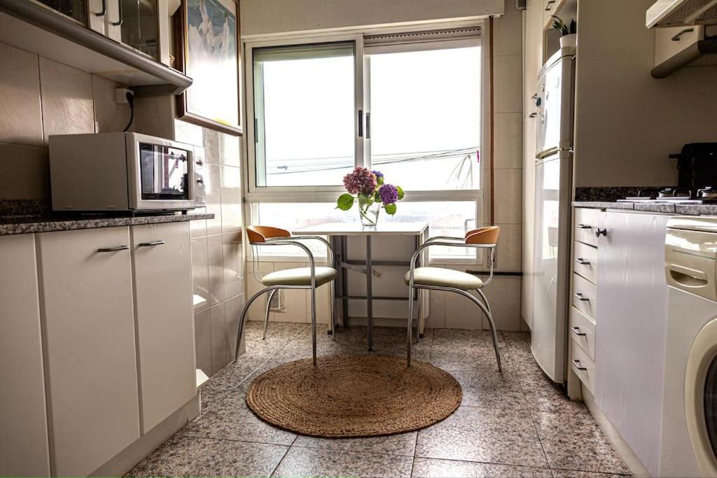 Comodo Y Luminoso Apartamento En Zona Residencial *