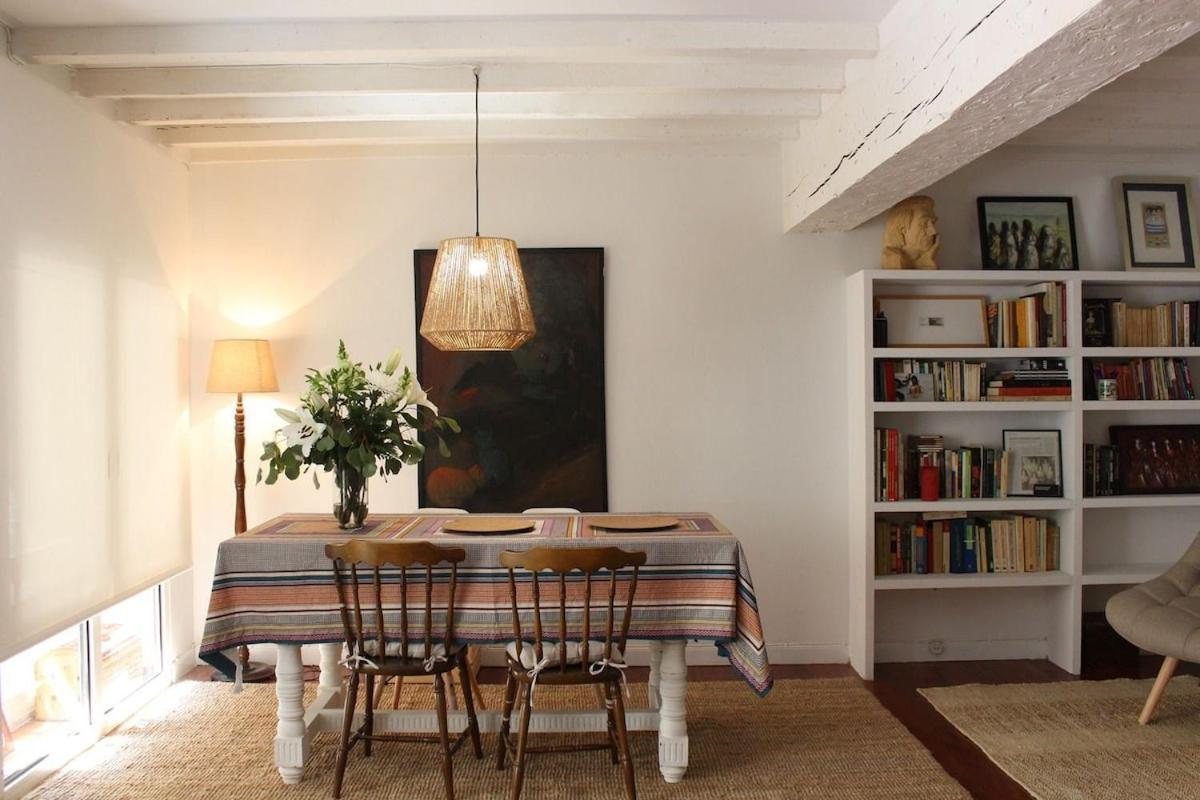 C01a02 La Casa Del Pintor Apartment *