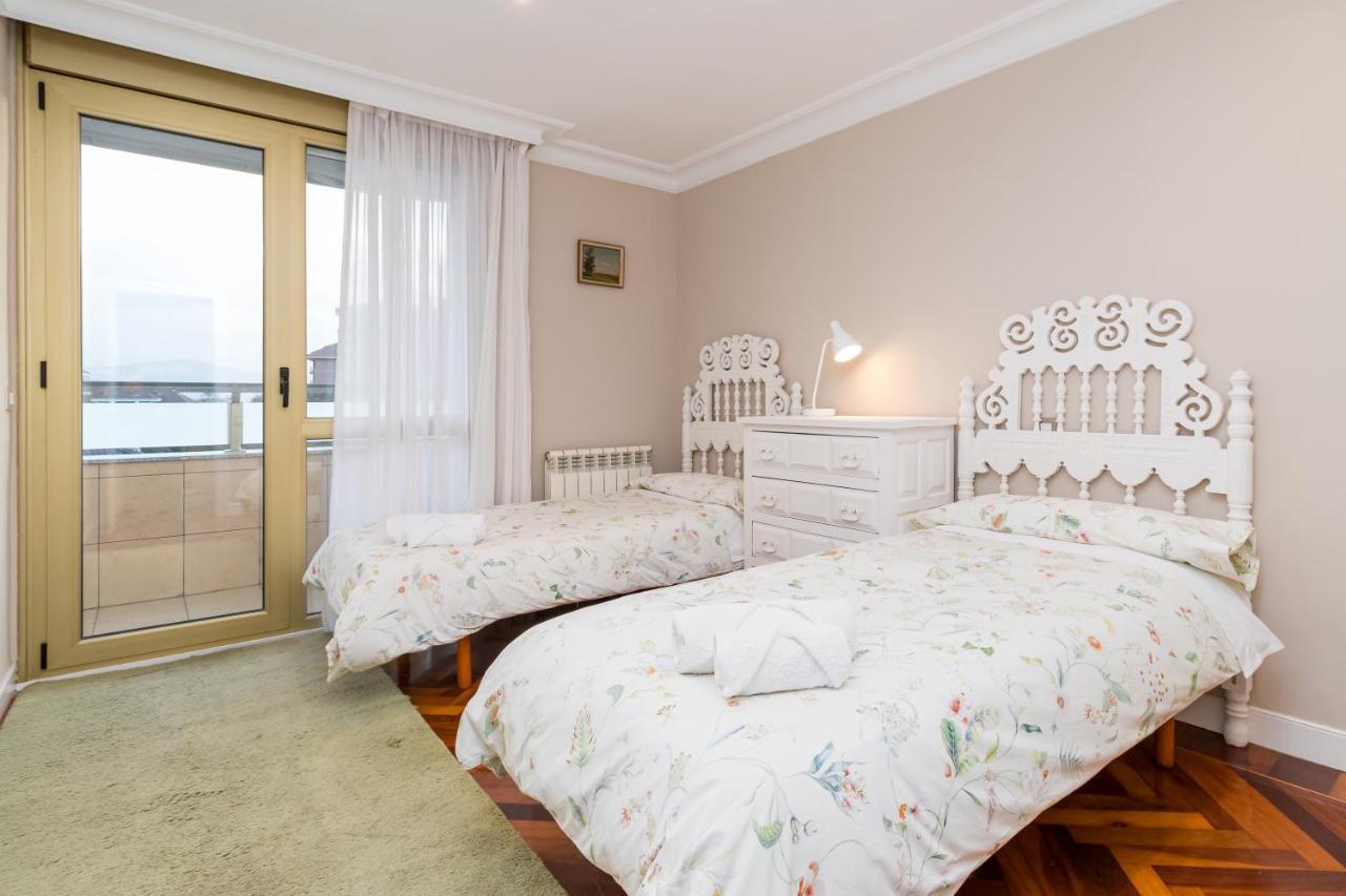 Junto Playa Sardinero Con Parking Apartamento *