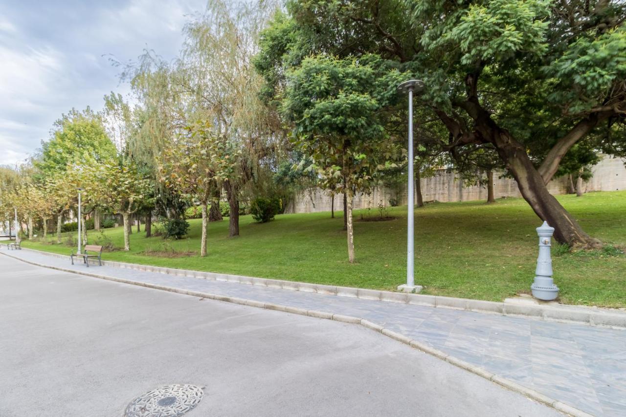 Junto Playa Sardinero Con Parking Apartamento