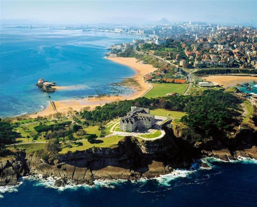 Bajo Con Terraza A 5 Min De La Playa * Santander