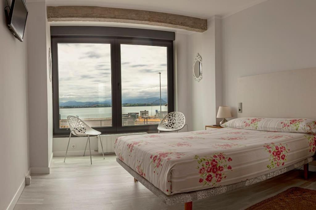 Apartamento Piso Centrico Con Vistas A La Bahia De