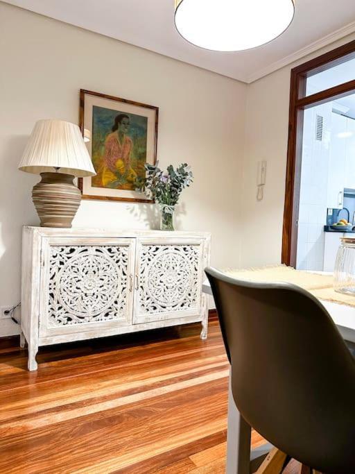 Piso Valdecilla Con Garaje Apartamento