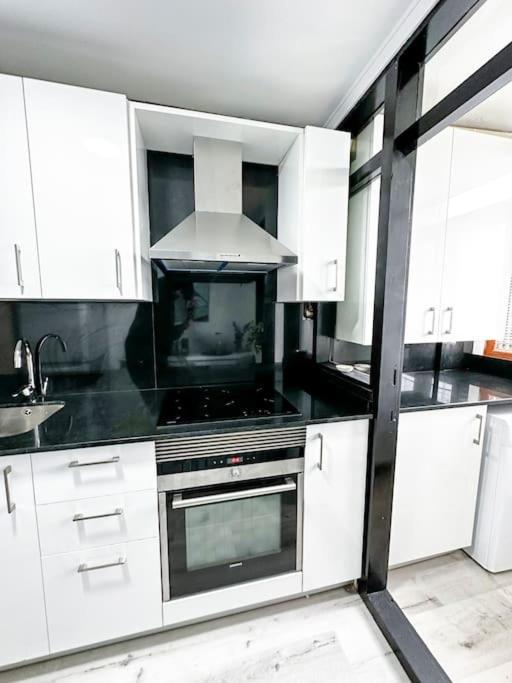 Apartamento Piso Valdecilla Con Garaje *