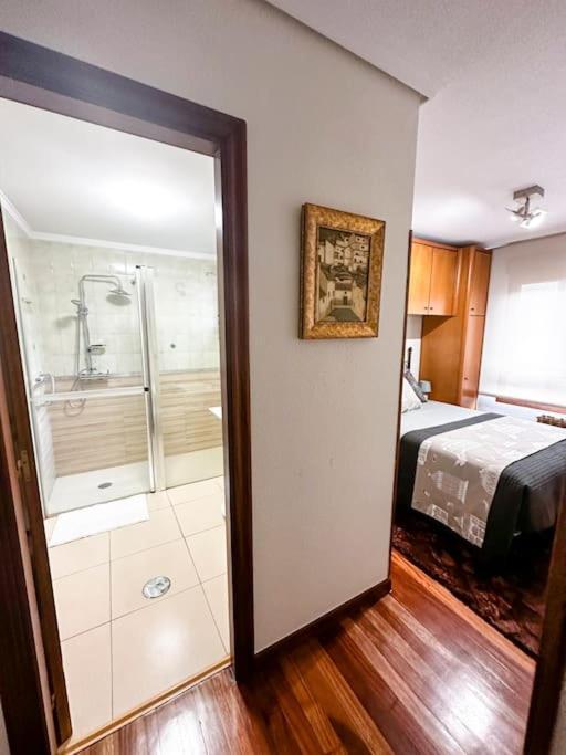 Piso Valdecilla Con Garaje Apartamento