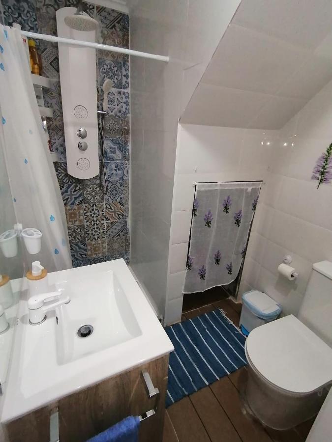 Casa Playa Valdenoja Homestay *