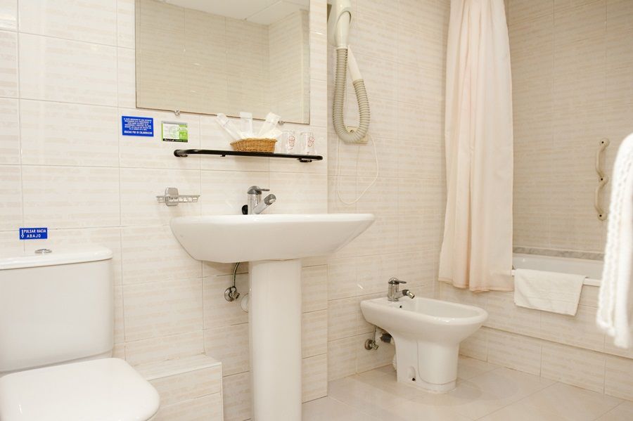 Arha Hotel 3*