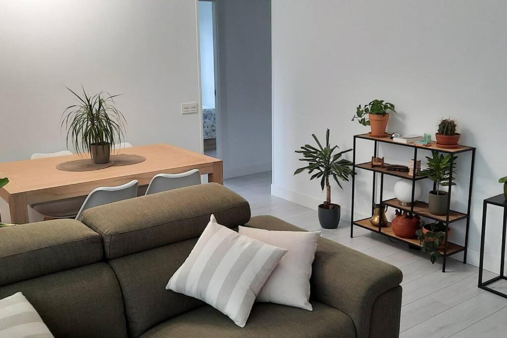 Apartment Soleado Con Garaje *