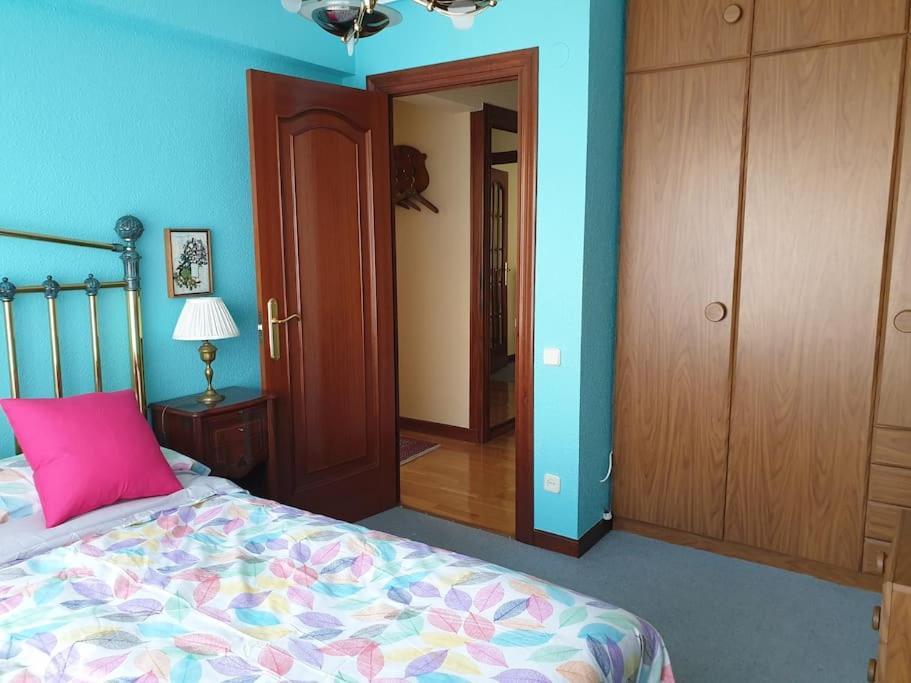 Apartamento Con Garaje. Luminoso Y Confortable