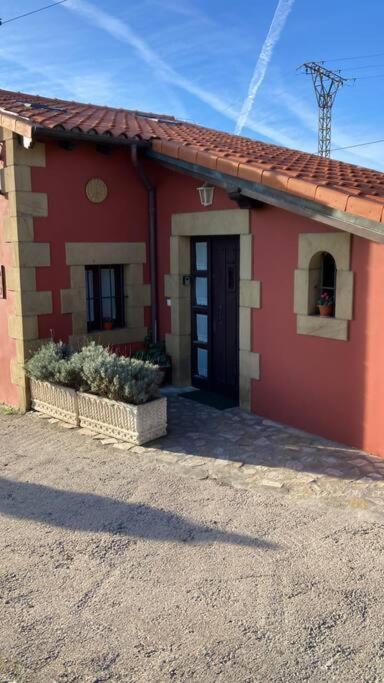 Casa Independiente Con Chimena, Jardin Y Barbacoa Holiday home Santander