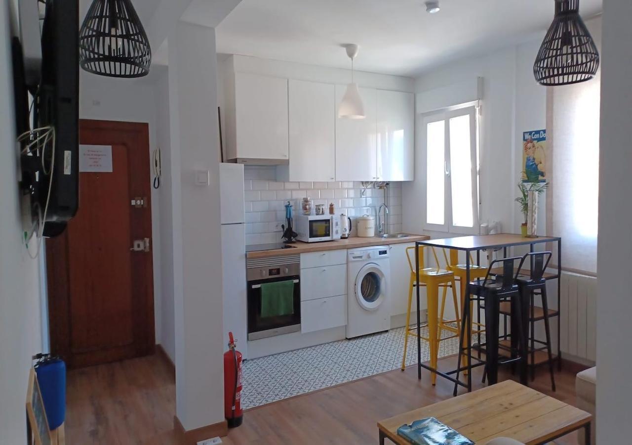 Apartarmento Entre El Sardinero Y Puertochico El Pisuco De Lu Santander