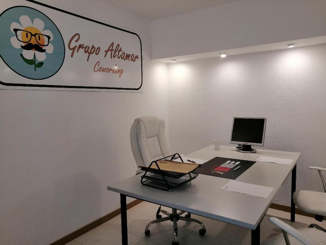 Service - Coworking * Santander