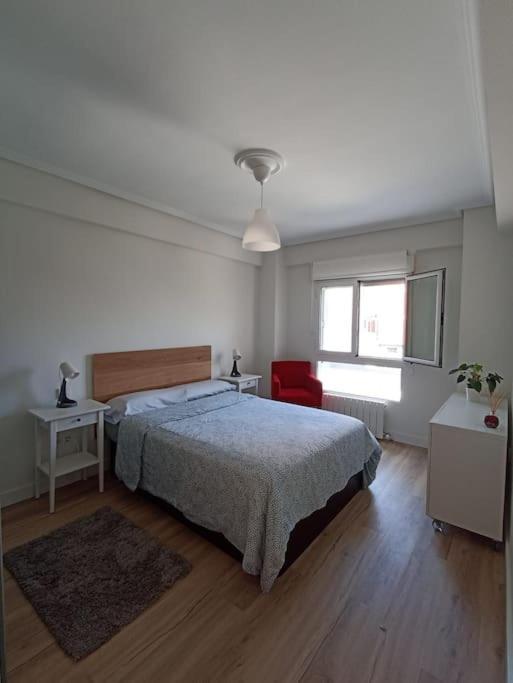 Apartamento Con Vistas En Apartamento *