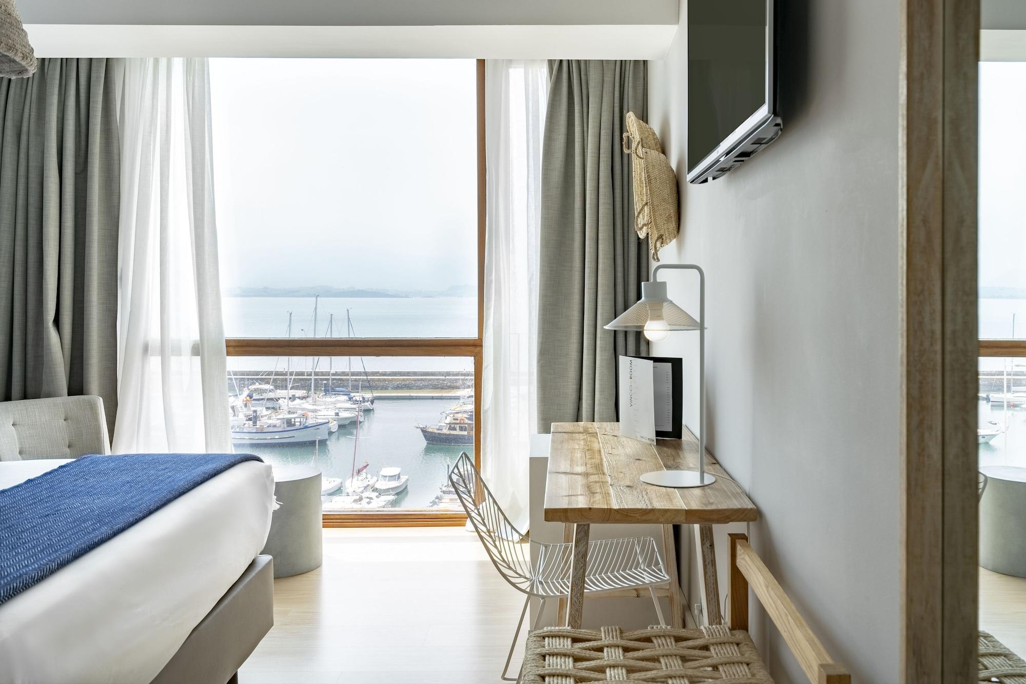 Hotel Vincci Puertochico 4*