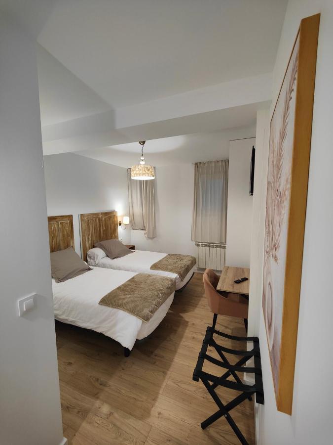 2 * Santander