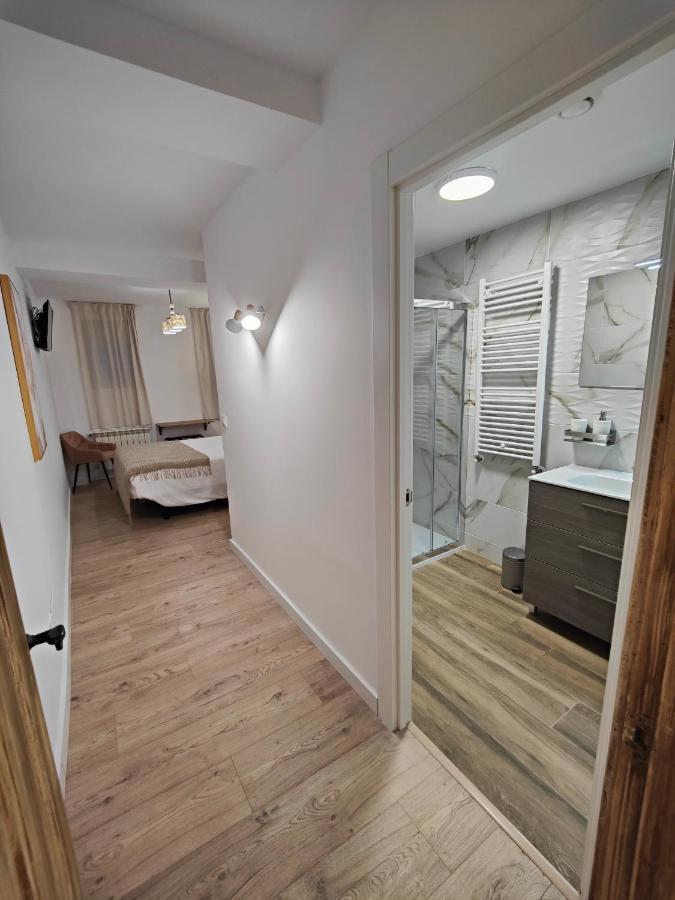 2 * Santander