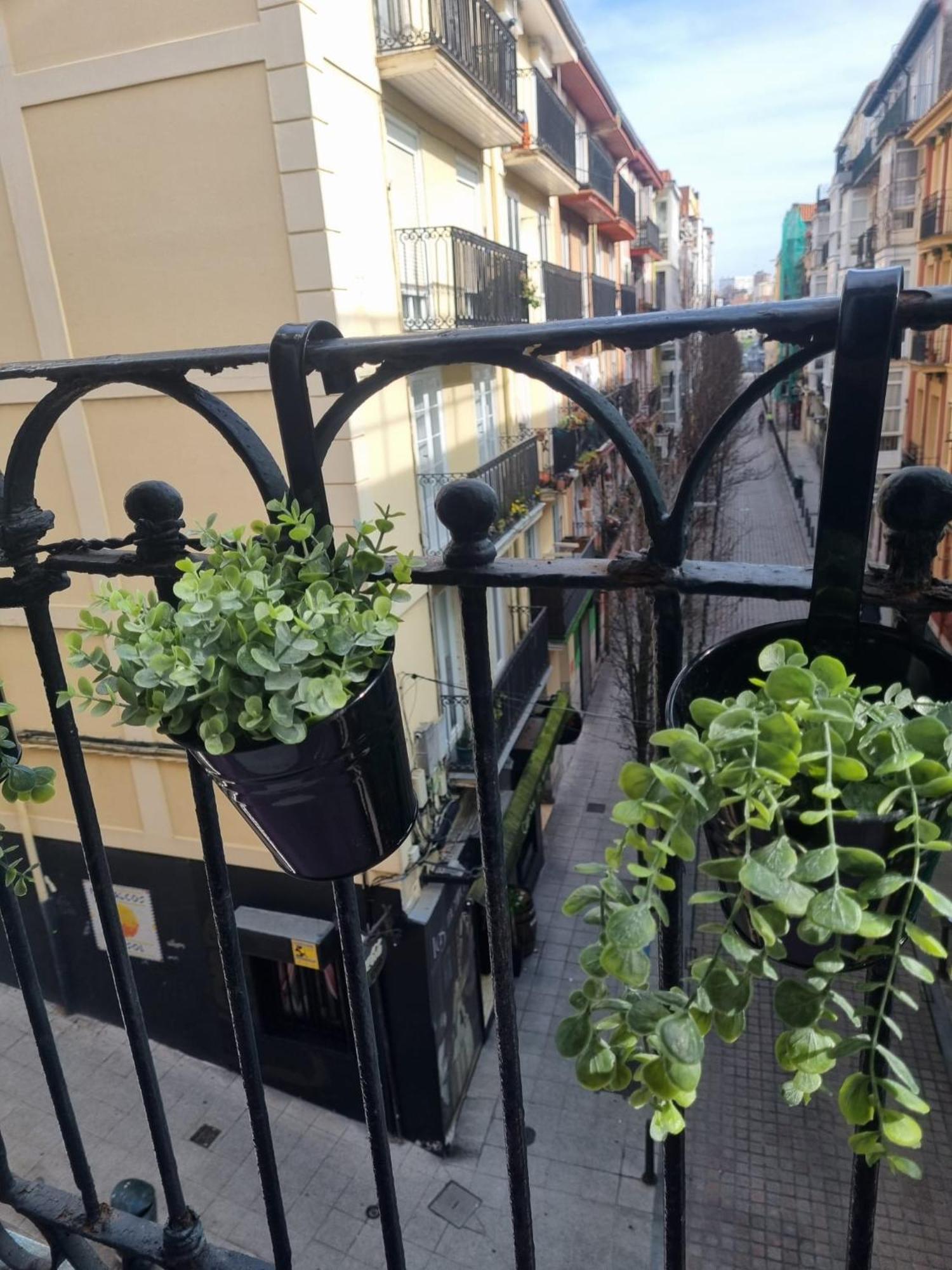 Apartamento Centrico Con Vista A Calle Del Sol Apartamento Santander