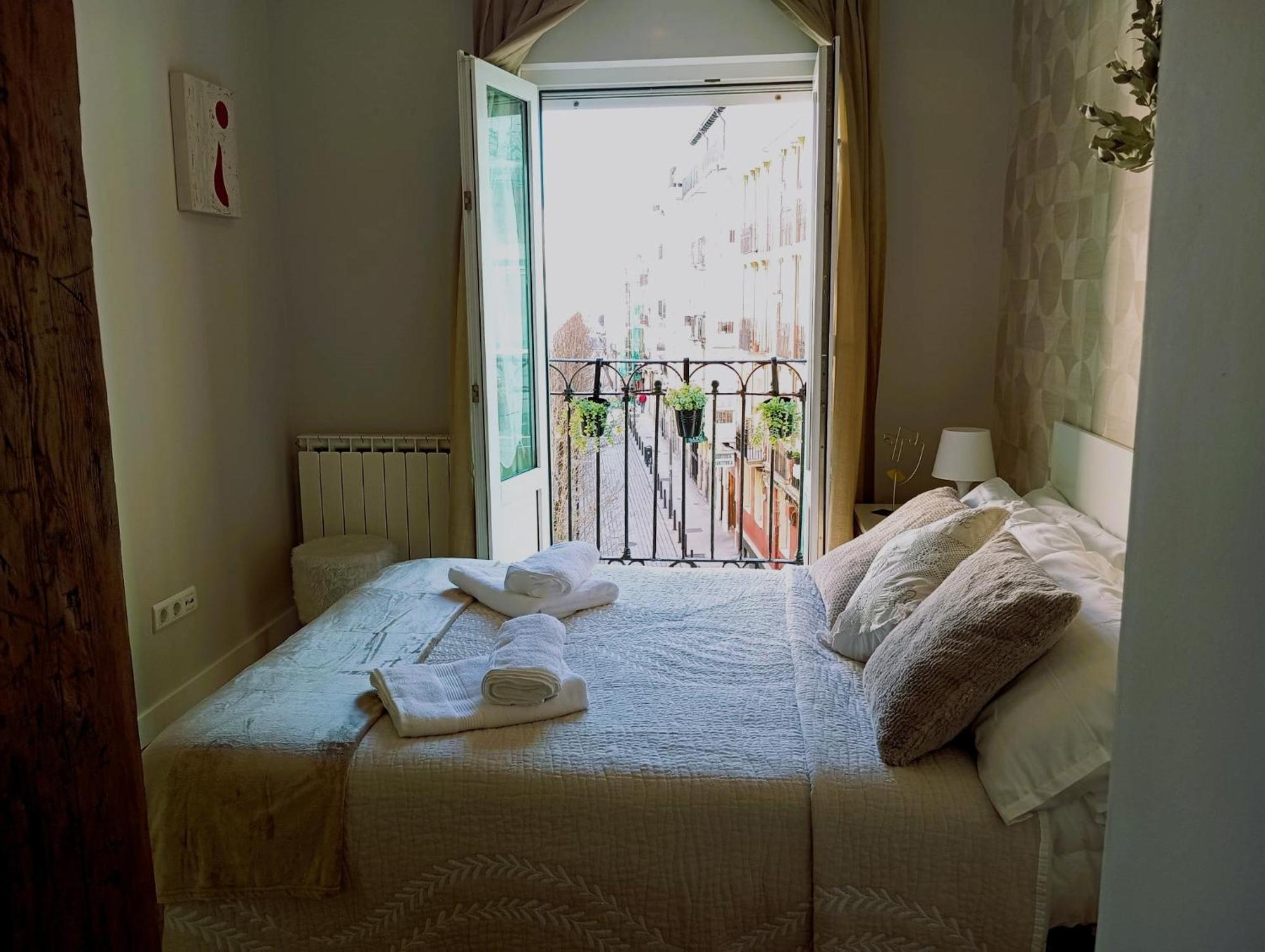 Apartamento Centrico Con Vista A Calle Del Sol *