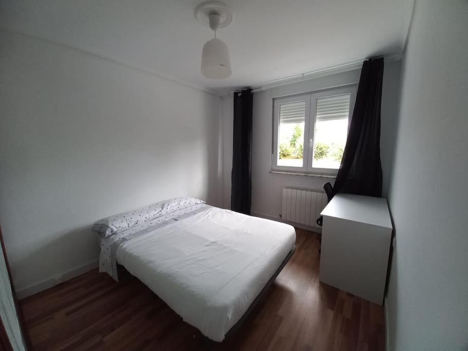 Apartamento En Soleado Y Con Terraza. *