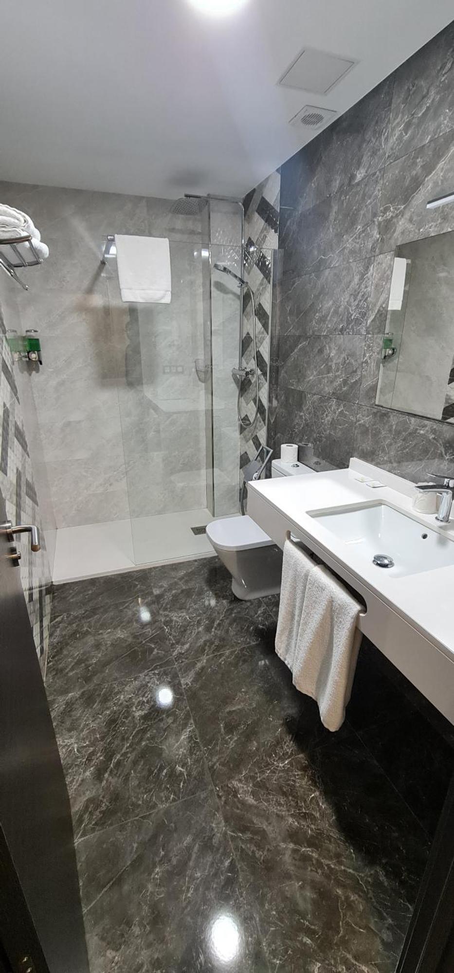 Oleo Auto Check-in Guest house *