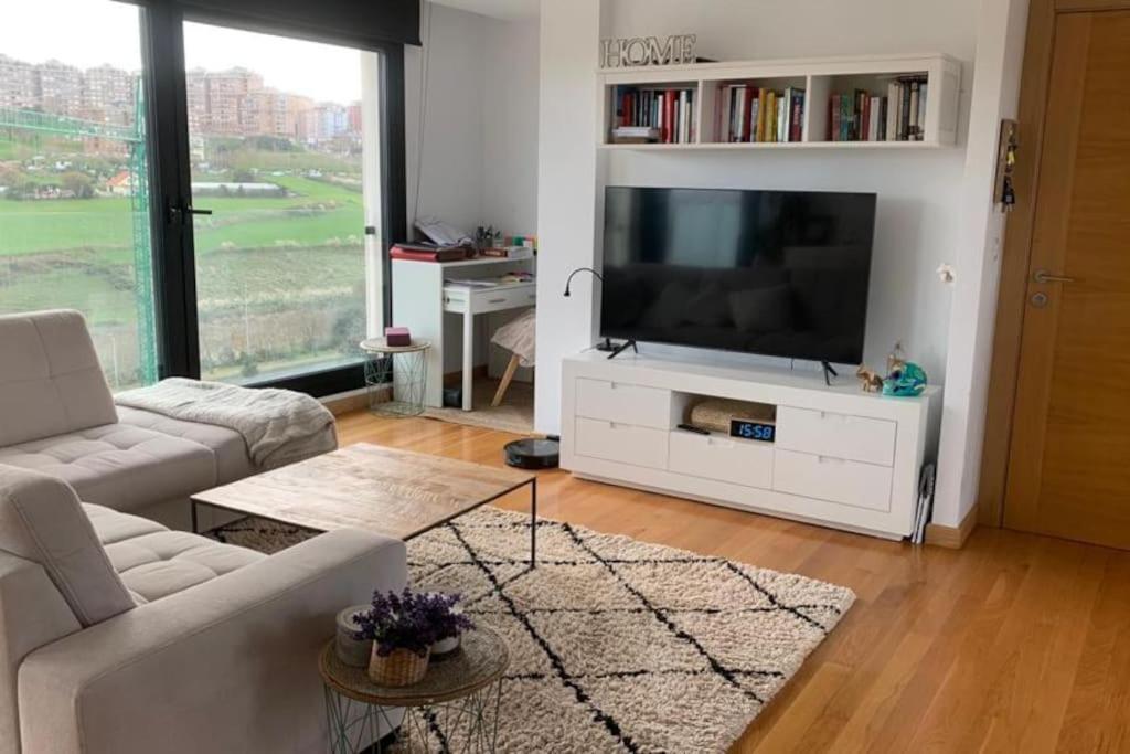 Apartamento Luminoso Atico Con Terrazas Y Garaje En Sardinero