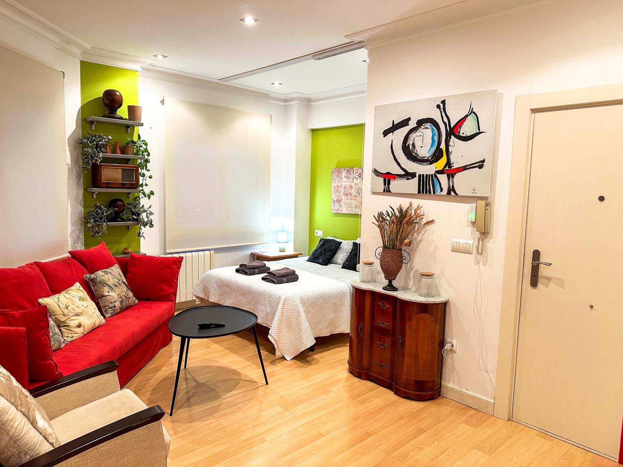 Cómodo Estudio Con Vistas En Puerto Chico Apartamento