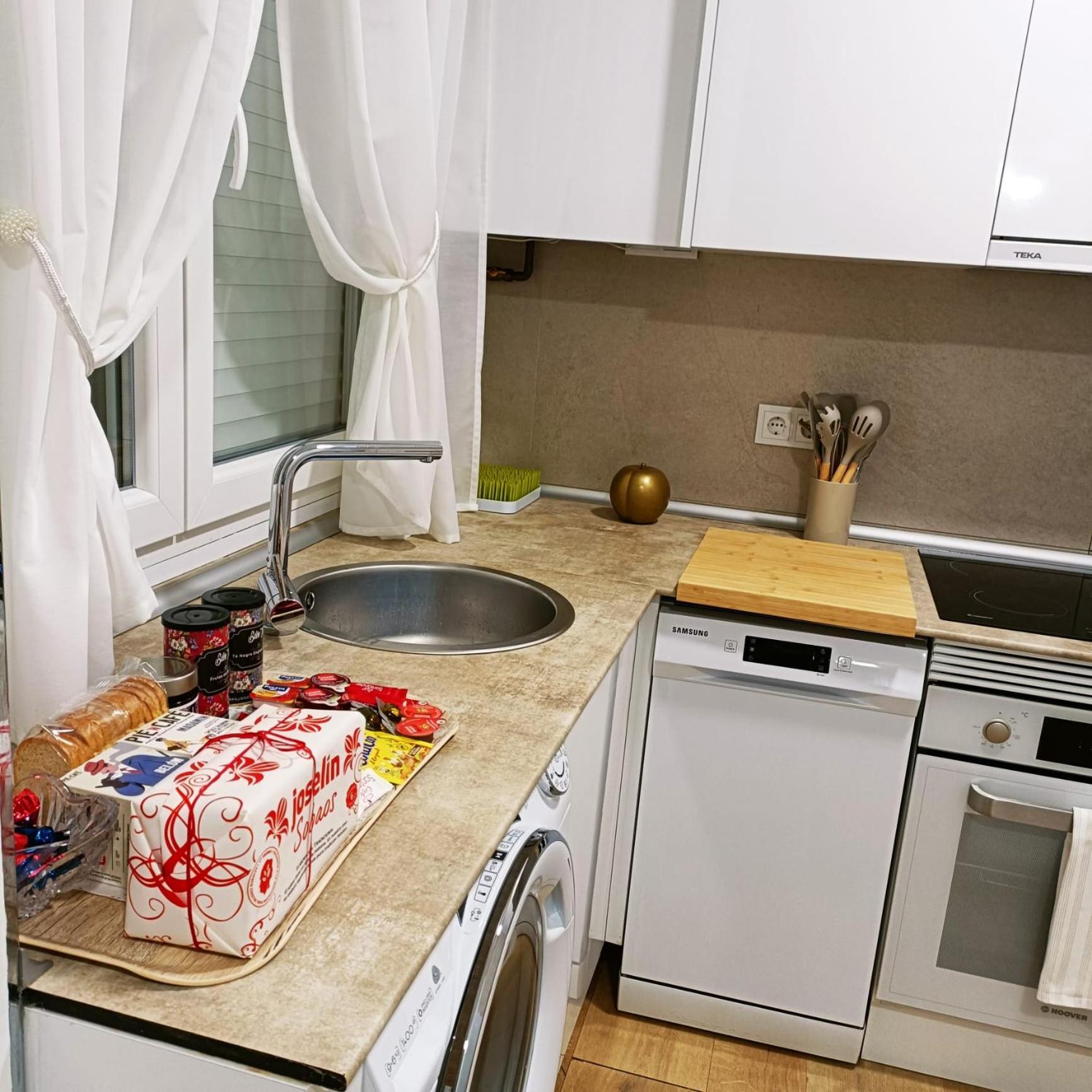 Bahia Ferry - Parking Y Desayuno Con Productos Tipicos Incluidos Apartamento *