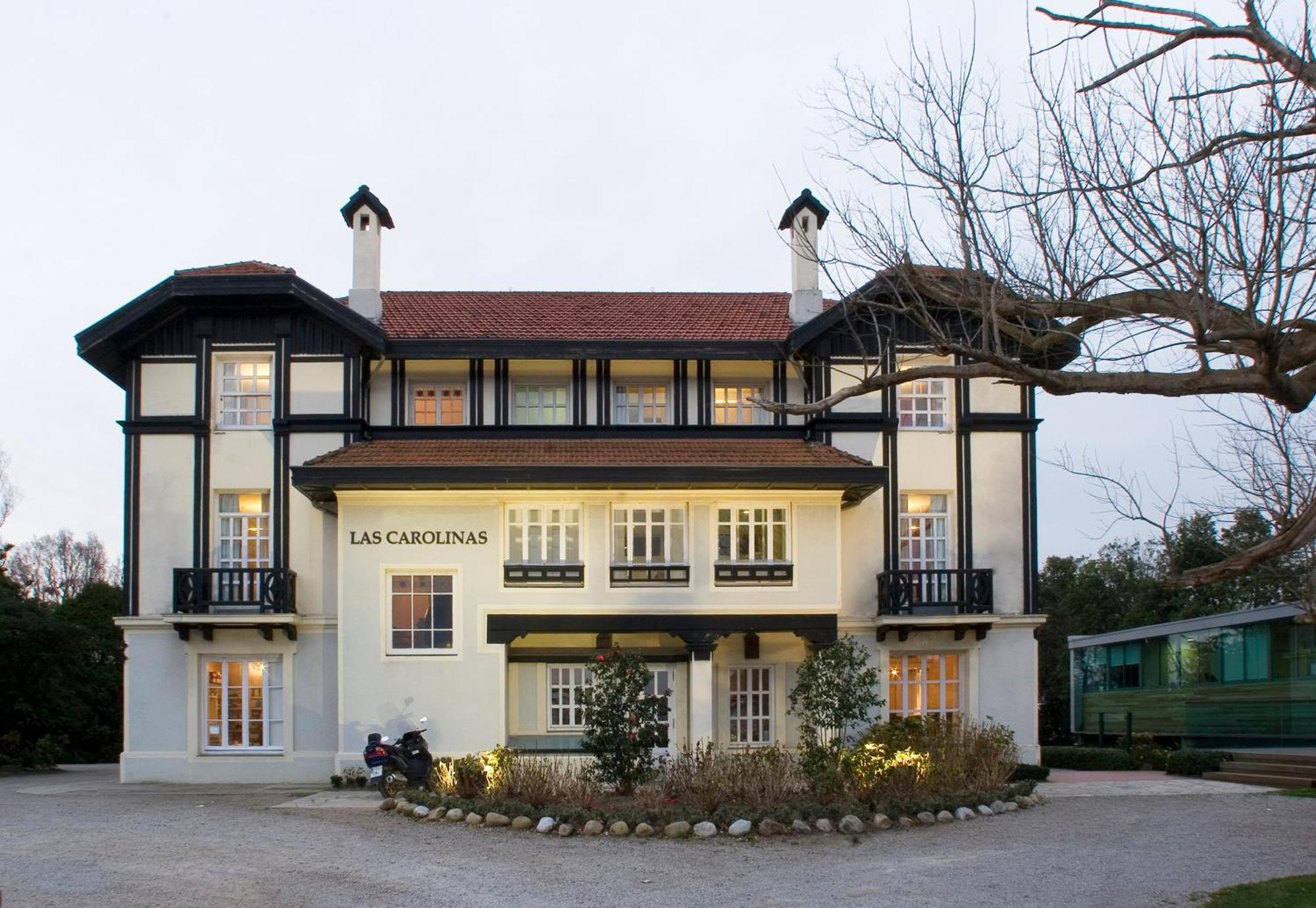 Pensión Carolinas Garden 3*