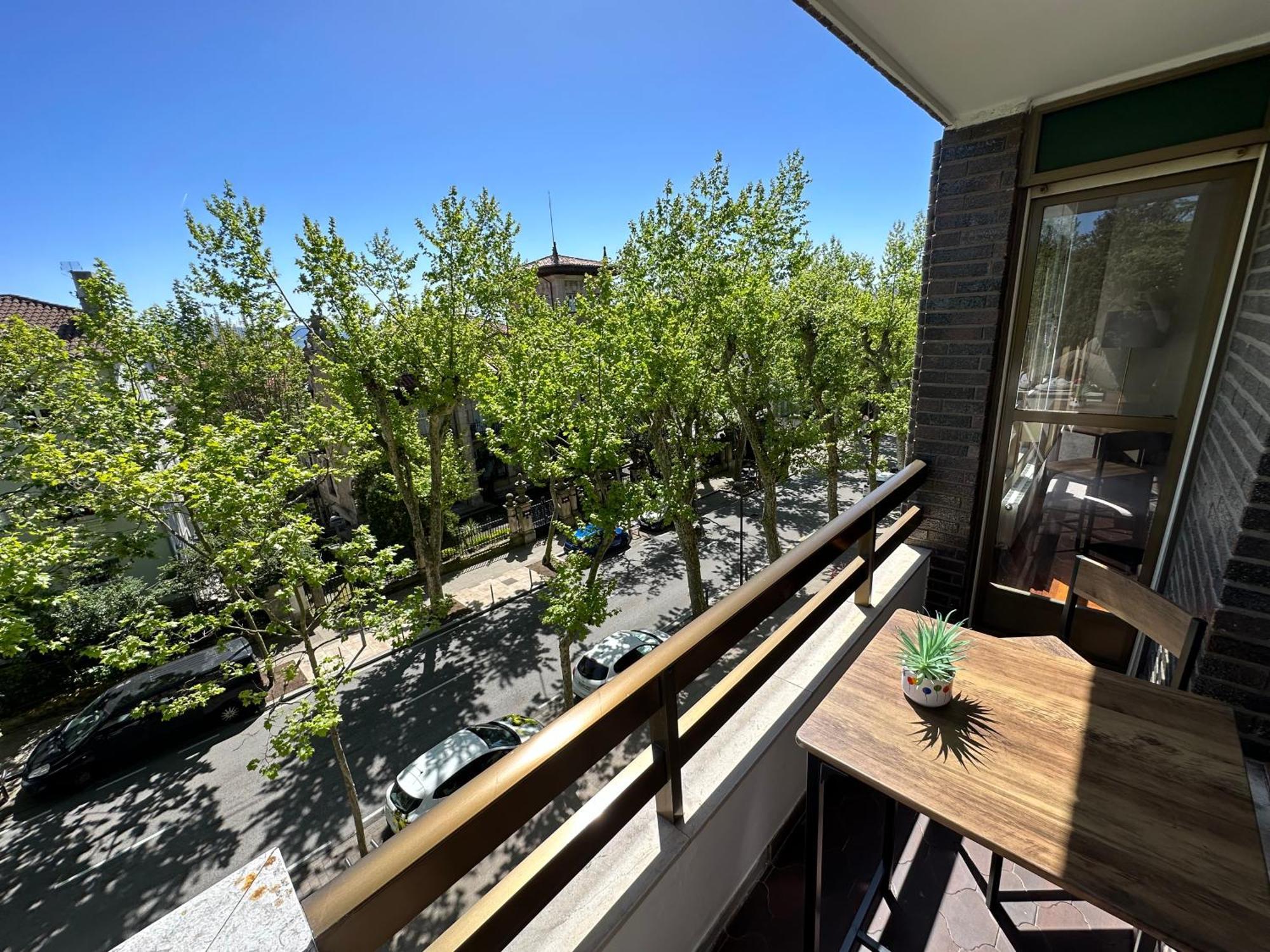 Apartamento Morada De Lujo En Menendez Pelayo