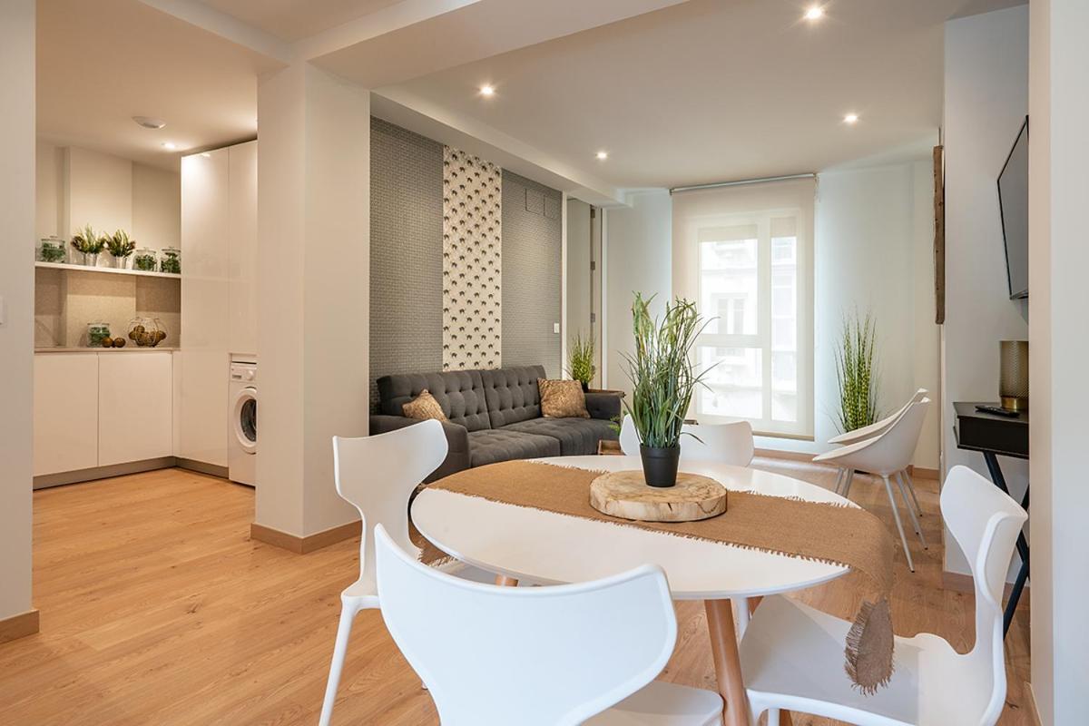 Turisticos Con Terraza En Lapera Apartamento *