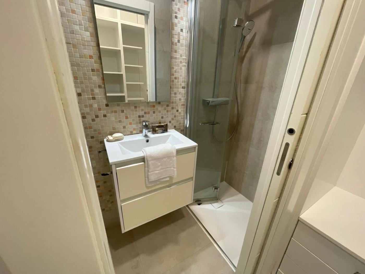 Nuevo! Piso En Pleno Centro Apartamento *