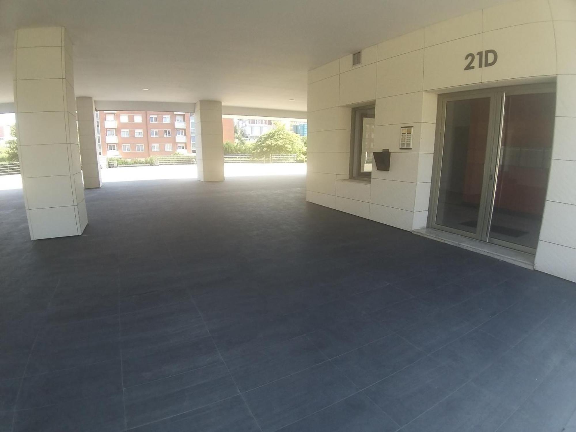Apartamento Mabys Reyes Las Llamas Sardinero Con Garaje Santander