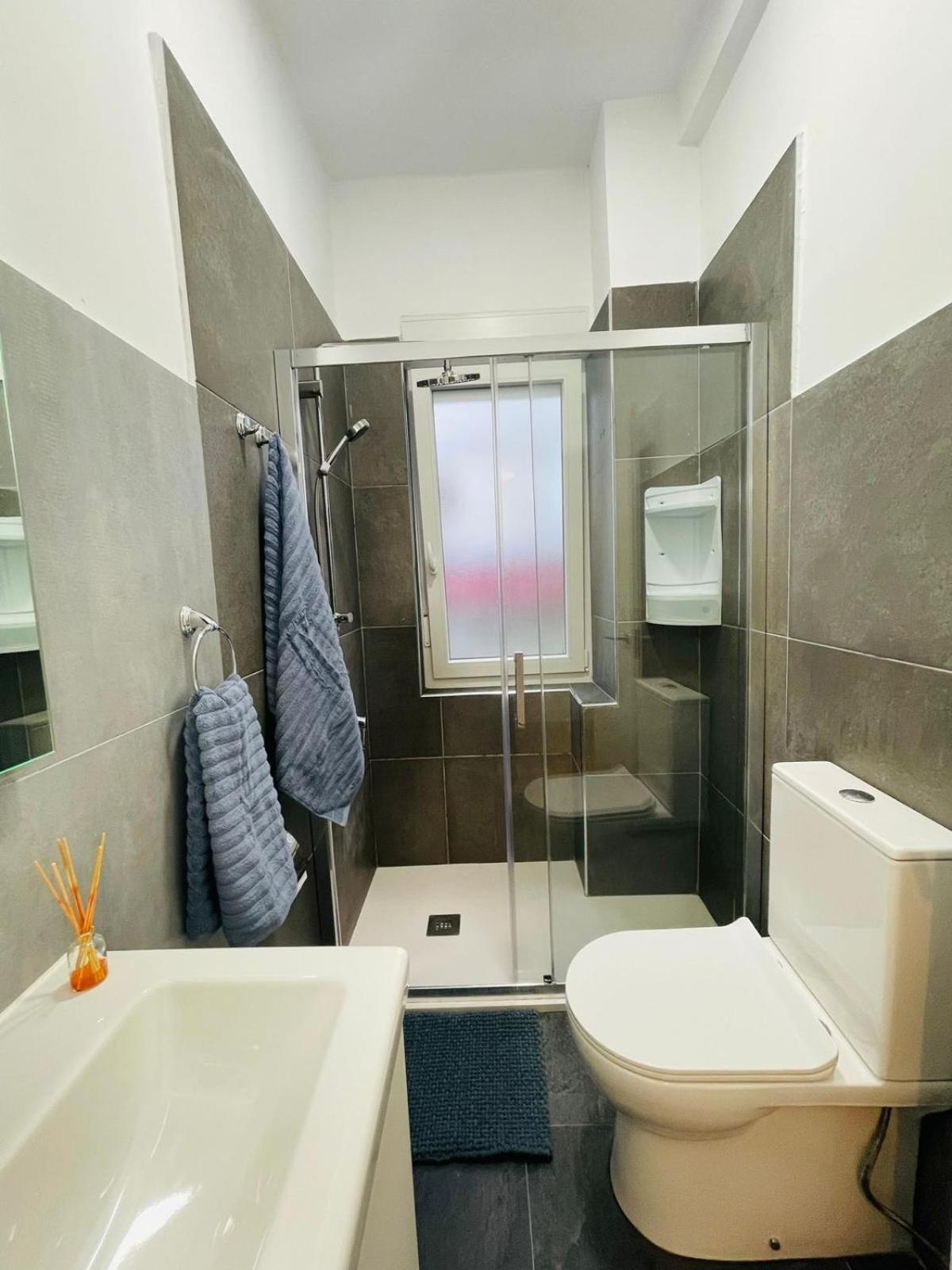 Reformado En El Centro De 4 Personas Apartamento