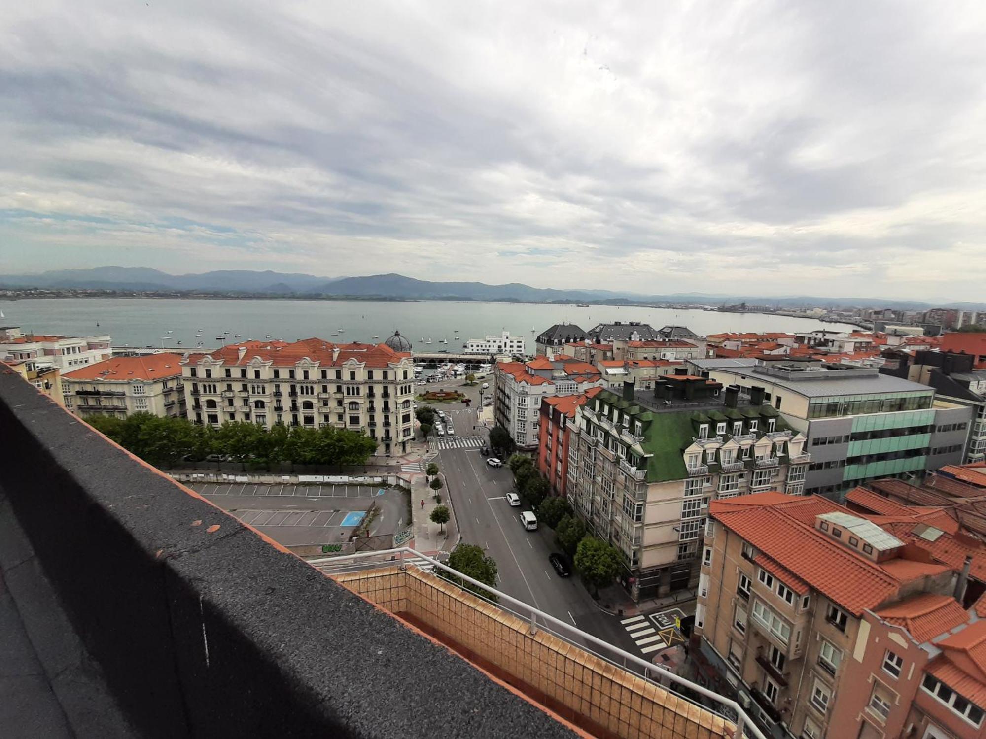 Apartamento Frente A La Bahia. Exterior, Vistas