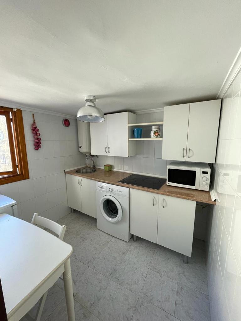 Apartamento Pisito En Pleno Centro Santander