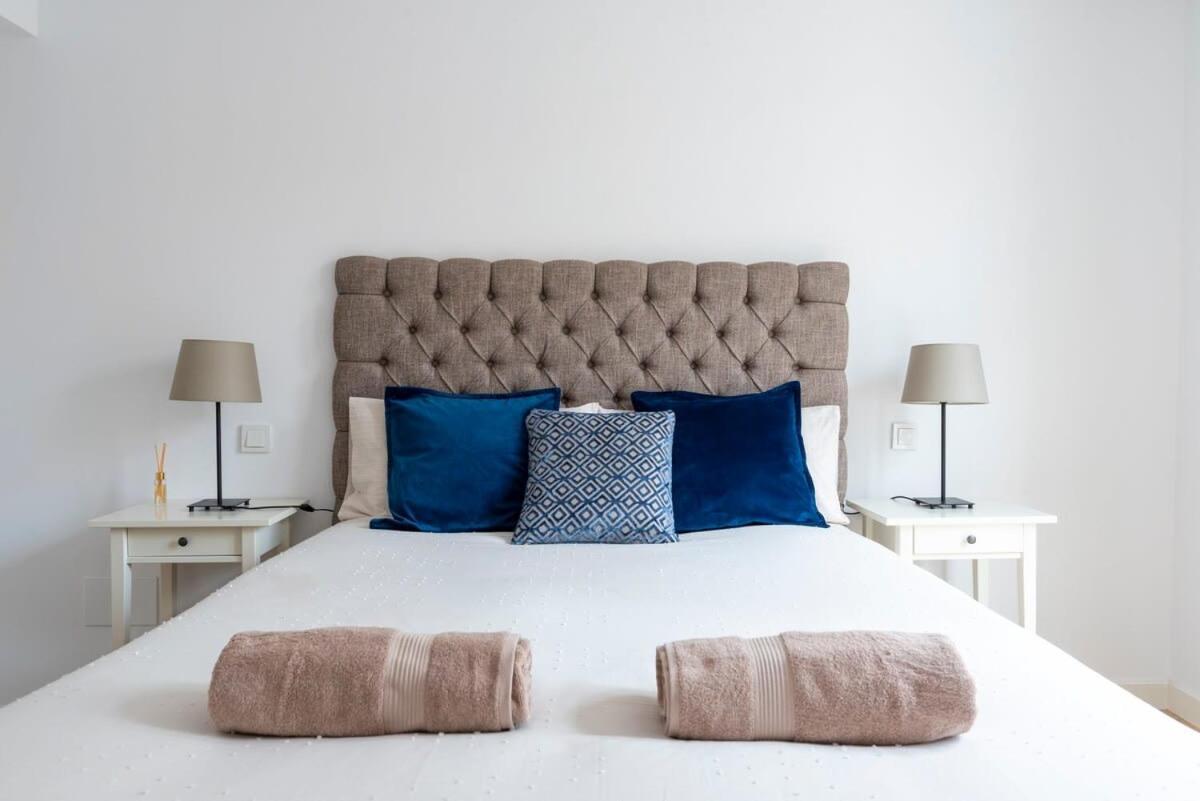 New In The Heart Of The Center Apartment *
