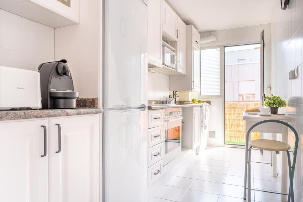 San With Private Parking Apartamento