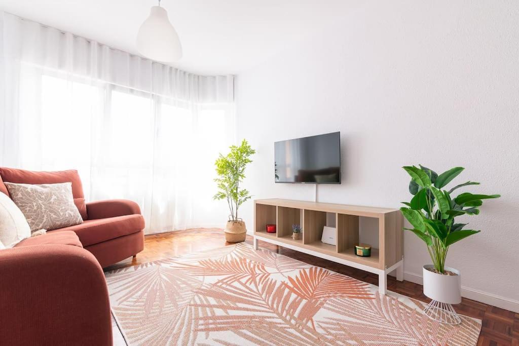 San With Private Parking Apartamento *