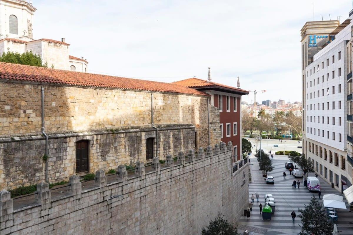 Casa Junto A La Catedral Santander