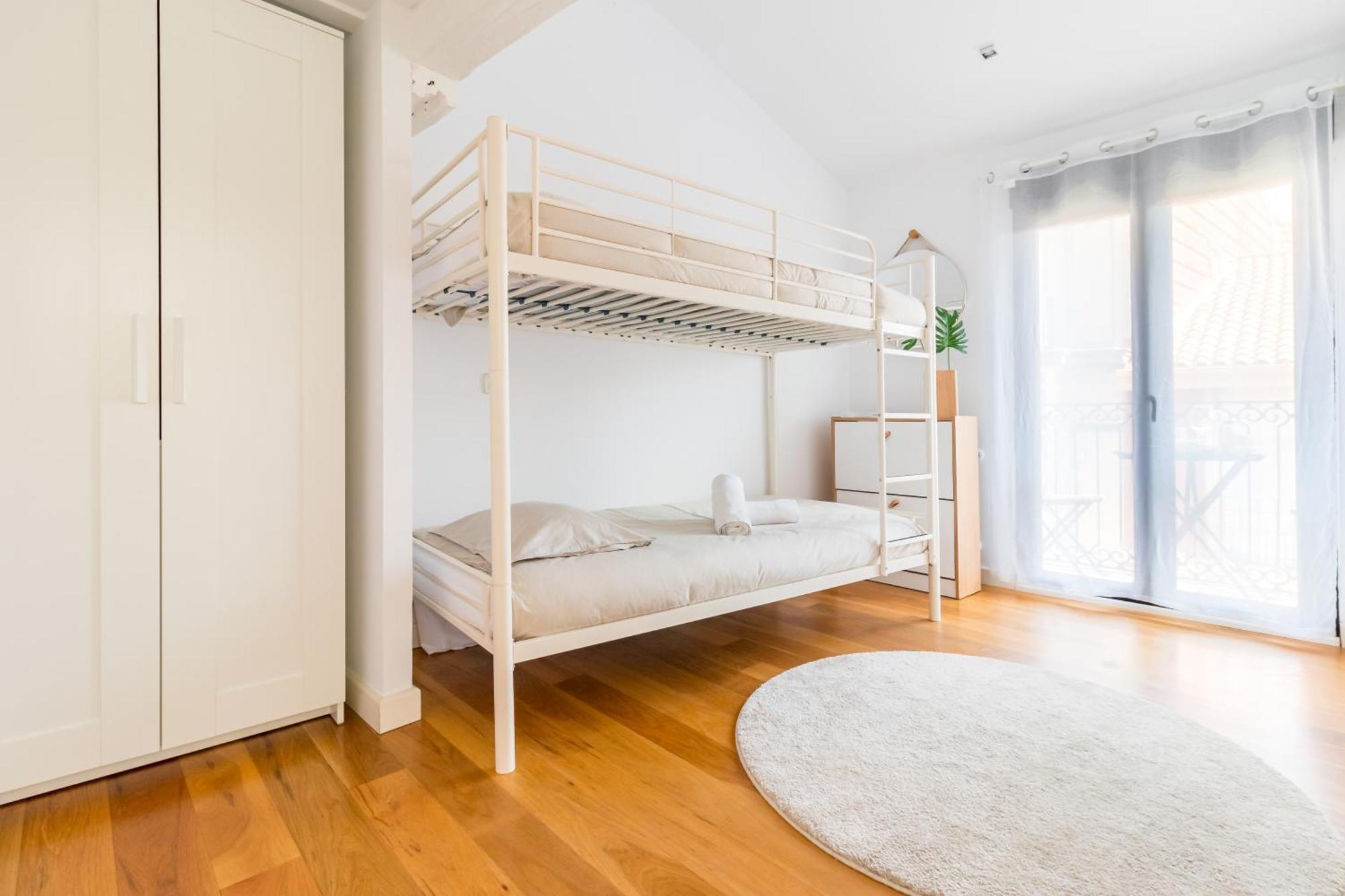 Centrico Recien Reformado. Apartamento *