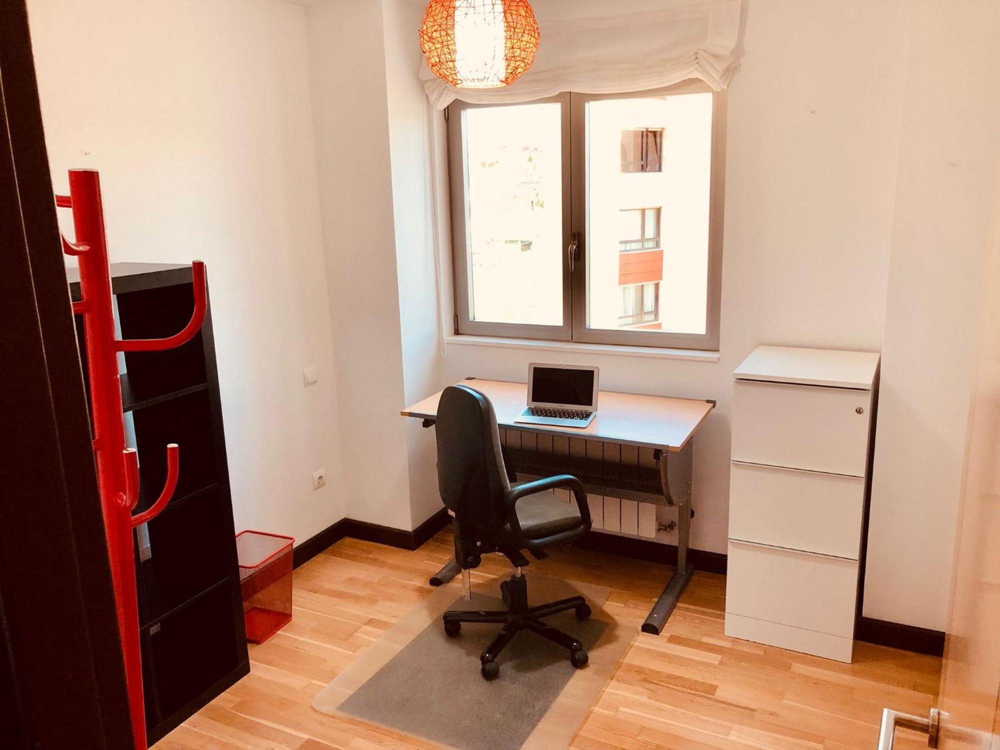Piso Ideal En Apartamento *