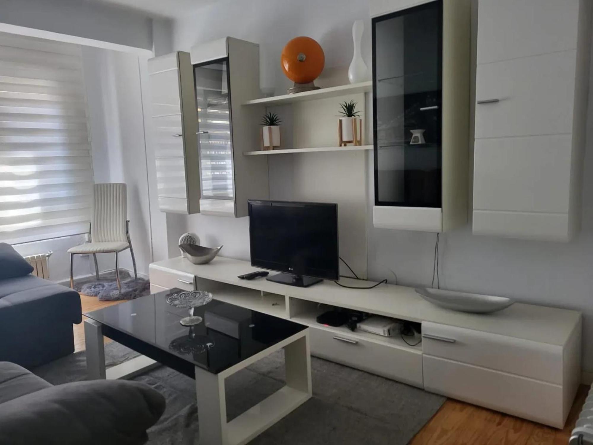 Comfortable In 65 M² Parking Included Apartamento *