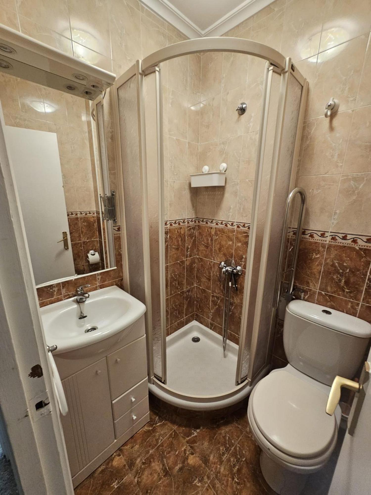 Nicolas House * Santander