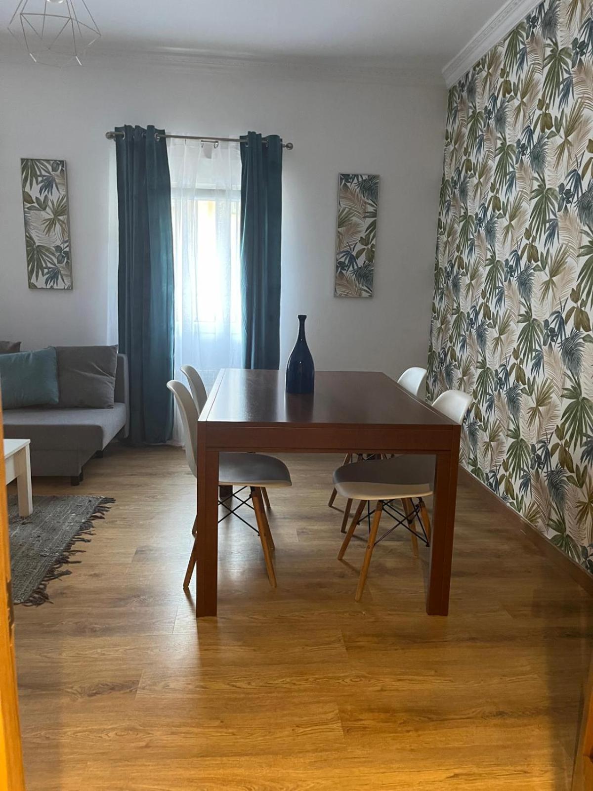 Apartment Bajo Al Lado Del Ayuntamiento *