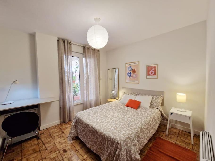 Apartamento Amplio, Centrico Y Con Vistas
