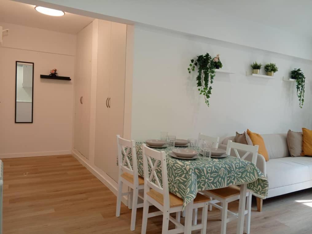 Centrico Familiar Rh 70 Apartamento *
