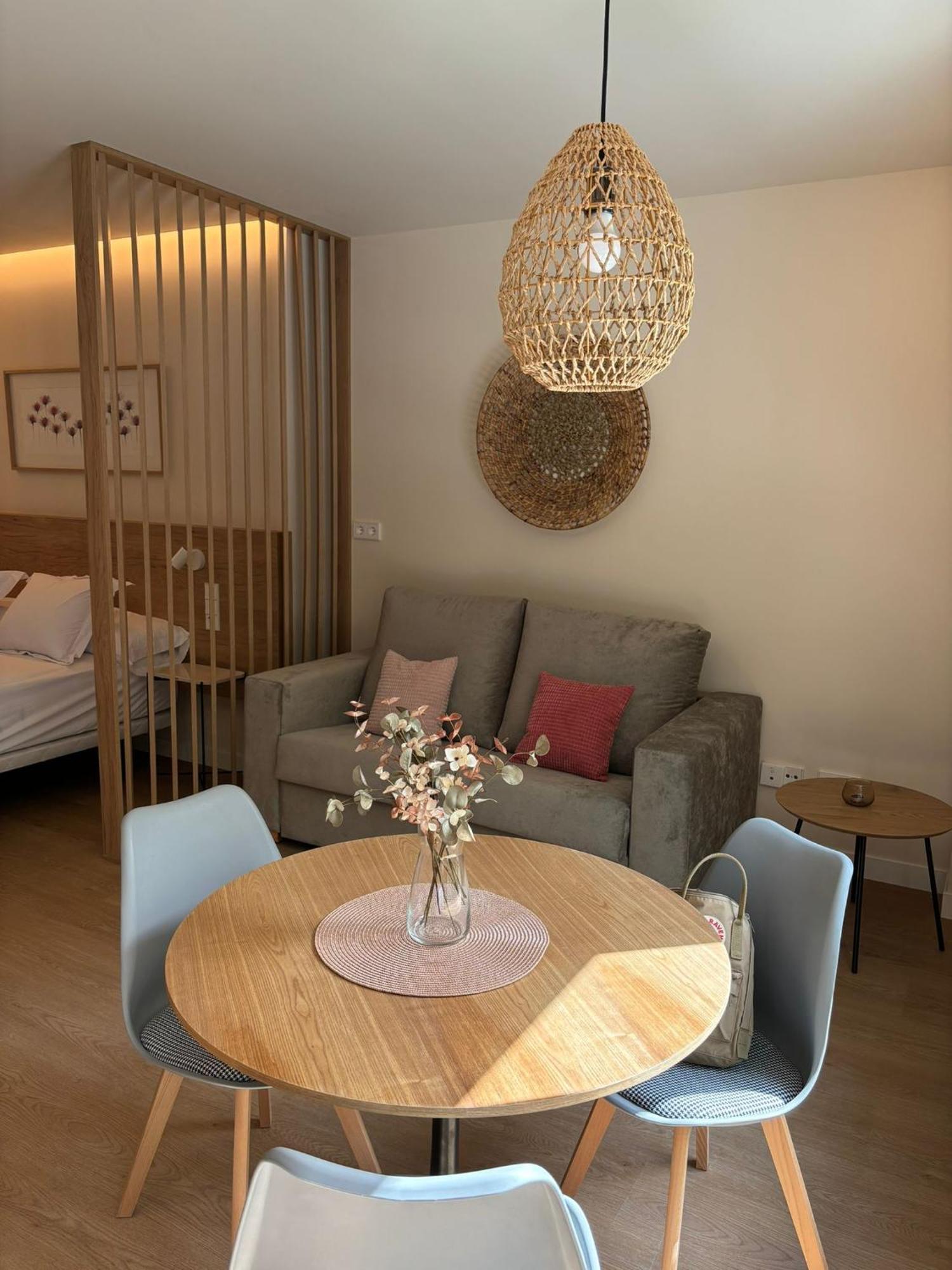 Joaquin Costa Apartment