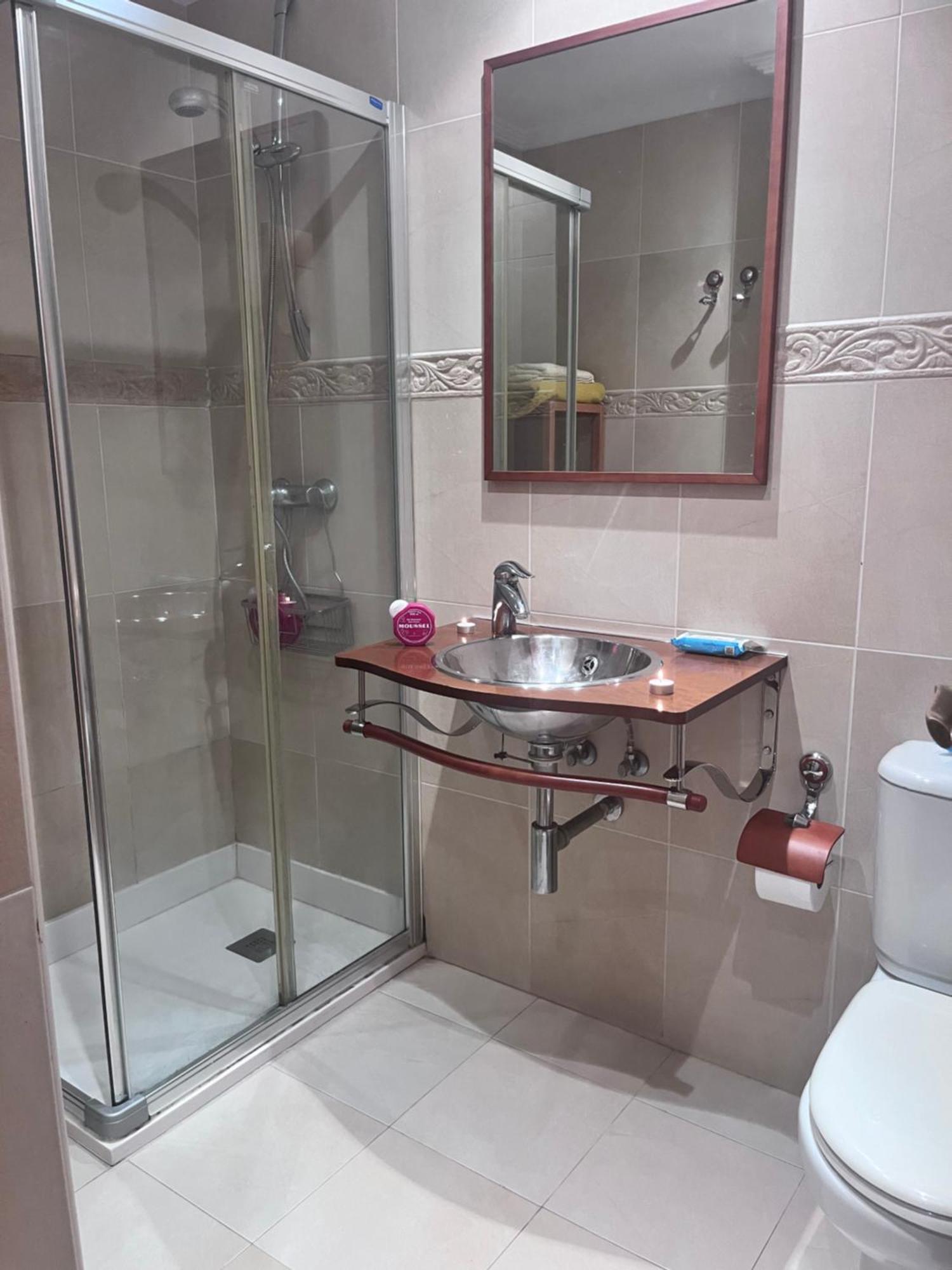 S20 Habitación en casa particular Santander