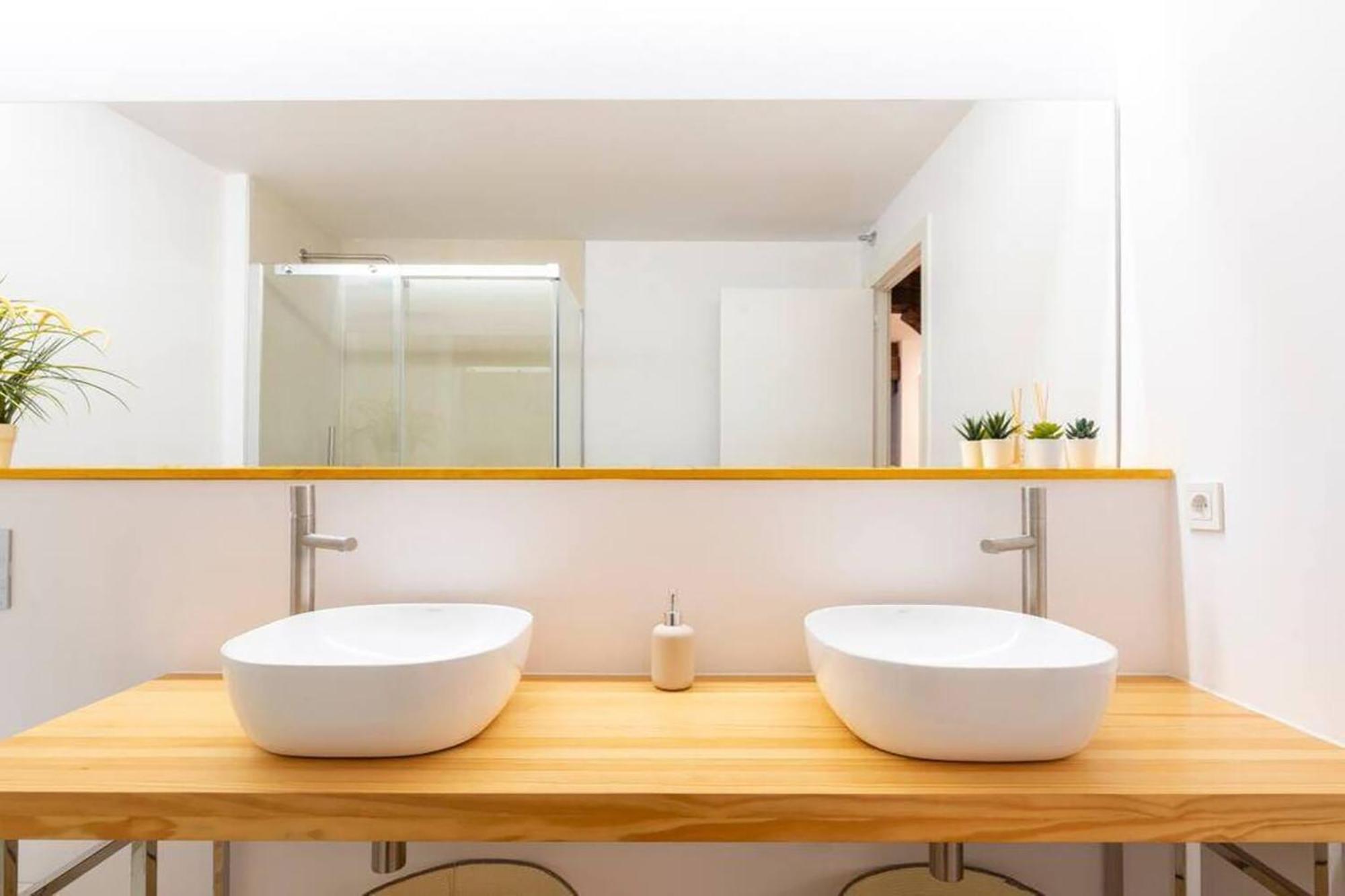Apartamento Piso Moderno En El Centro Detras Del Edificio Banco Santander